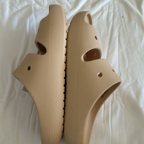 Crocs Classic V2 Slide Sandal, Cognac, Size M7, W9, NWT - Picture 6 of 9